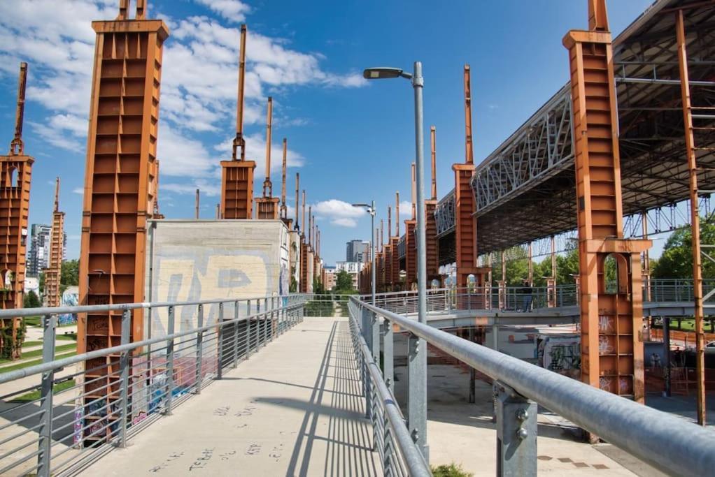 Dora Park-Porta Susa Private Parking&Netflix Apartment Торино Екстериор снимка